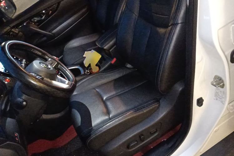 Used Nissan X-Trail 2020 2.0L XL Premium CVT 2WD SmartConnect Luxury Edition Left Front Seat