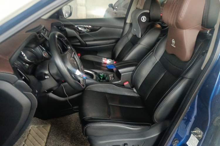 Used Nissan X-Trail 2020 2.0L XL ITS 3-Row CVT 2WD SmartConnect 7-Seater Comfort Edition Left Front Seat