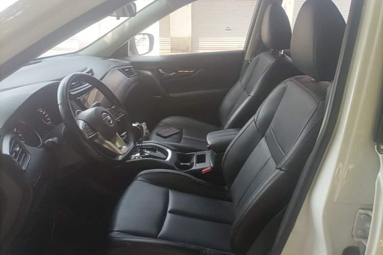 Used Nissan X-Trail 2020 2.0L XL ITS CVT 2WD SmartConnect Comfort Edition Left Front Seat