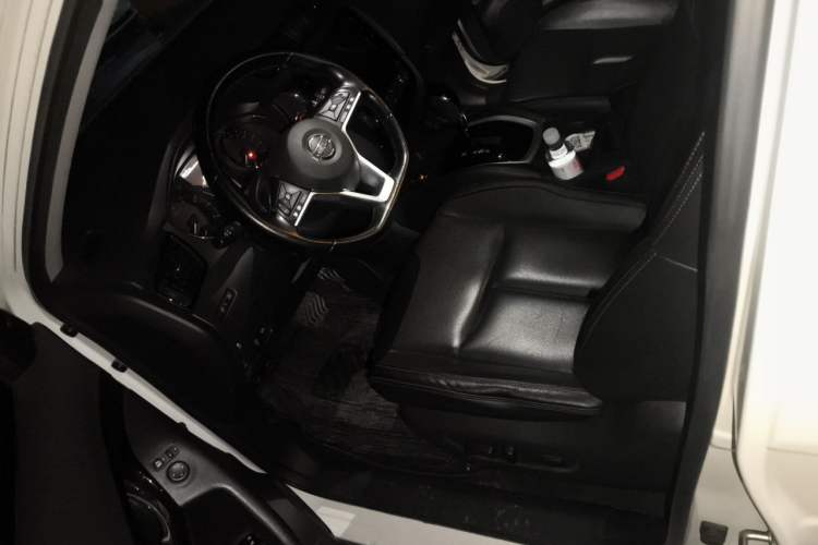 Used Nissan X-Trail 2020 2.0L XL ITS CVT 2WD SmartConnect Comfort Edition Left Front Seat