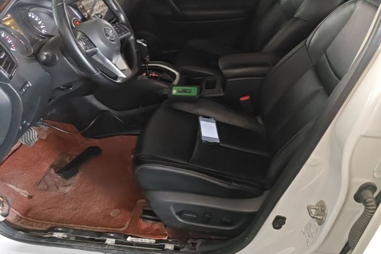 Used Nissan X-Trail 2020 2.0L XL ITS CVT 2WD SmartConnect Comfort Edition Left Front Seat