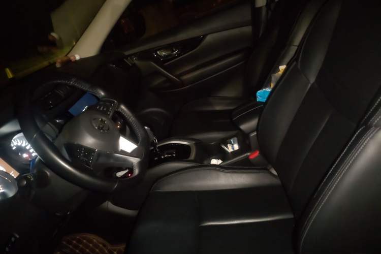 Used Nissan X-Trail 2020 2.0L XL Premium CVT 2WD SmartConnect Luxury Edition Left Front Seat