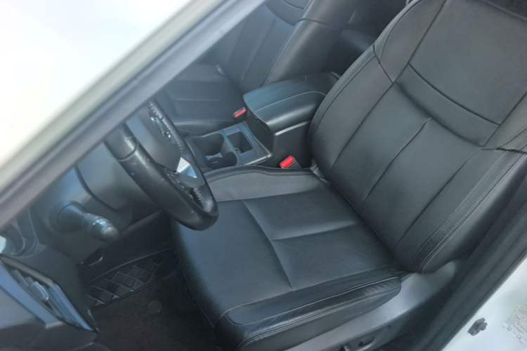 Used Nissan X-Trail 2020 2.0L XL Premium CVT 2WD SmartConnect Luxury Edition Left Front Seat