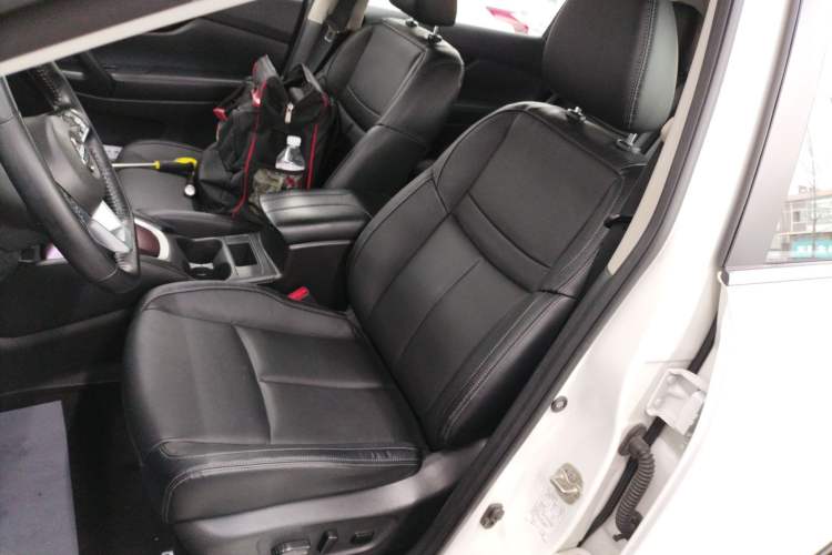 Used Nissan X-Trail 2020 2.0L XL ITS CVT 2WD SmartConnect Comfort Edition Left Front Seat