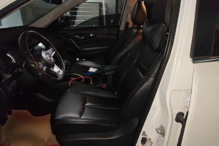 Used Nissan X-Trail 2020 2.0L XL Premium CVT 2WD SmartConnect Luxury Edition Left Front Seat