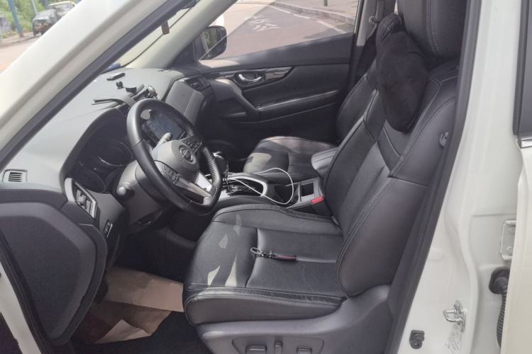 Used Nissan X-Trail 2020 2.0L XL ITS CVT 2WD SmartConnect Comfort Edition Left Front Seat