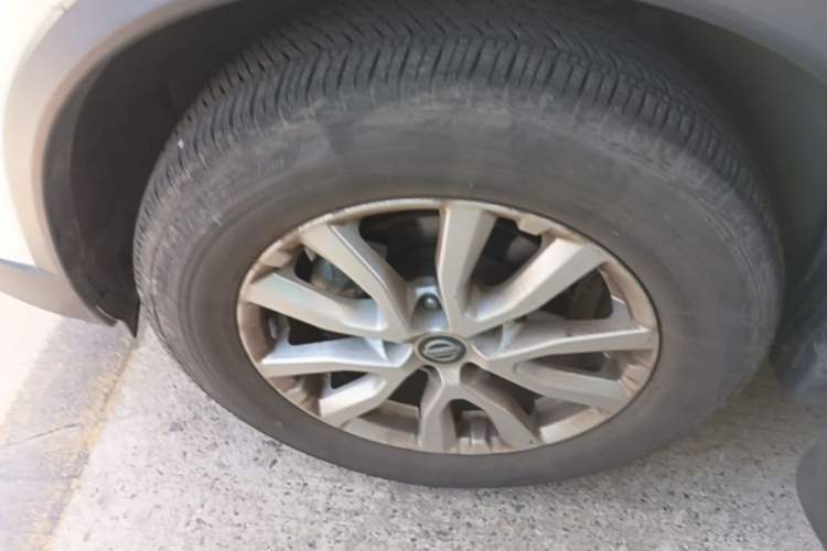 Used Nissan X-Trail 2020 2.0L XL ITS CVT 2WD SmartConnect Comfort Edition Left Front Wheel Hub