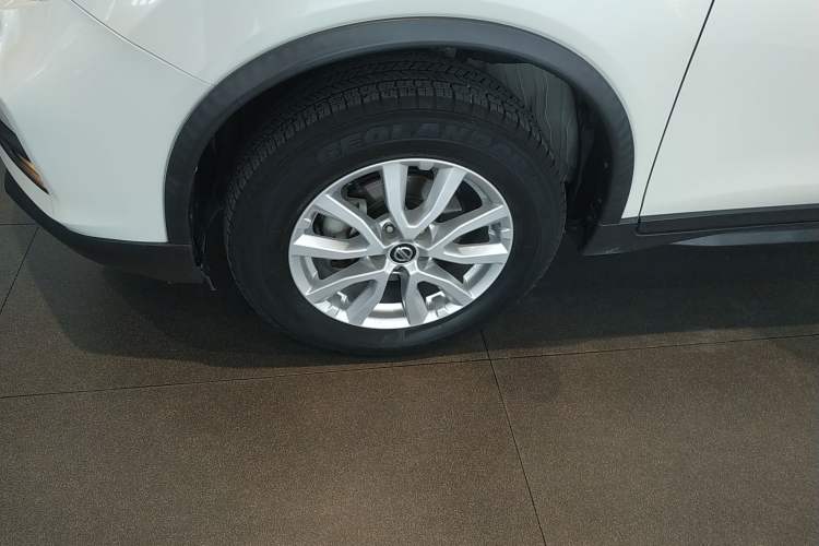 Used Nissan X-Trail 2020 2.0L XL ITS CVT 2WD SmartConnect Comfort Edition Left Front Wheel Hub
