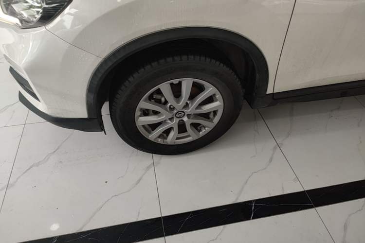 Used Nissan X-Trail 2020 2.0L XL Premium CVT 2WD SmartConnect Luxury Edition Left Front Wheel Hub
