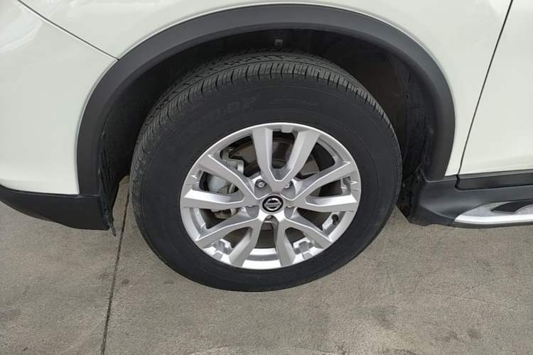 Used Nissan X-Trail 2020 2.0L XL ITS CVT 2WD SmartConnect Comfort Edition Left Front Wheel Hub