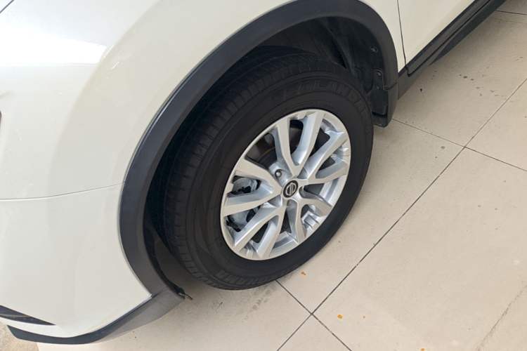 Used Nissan X-Trail 2020 2.0L XL ITS 3-Row CVT 2WD SmartConnect 7-Seater Comfort Edition Left Front Wheel Hub