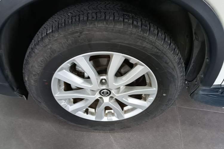 Used Nissan X-Trail 2020 2.0L XL ITS CVT 2WD SmartConnect Comfort Edition Left Front Wheel Hub