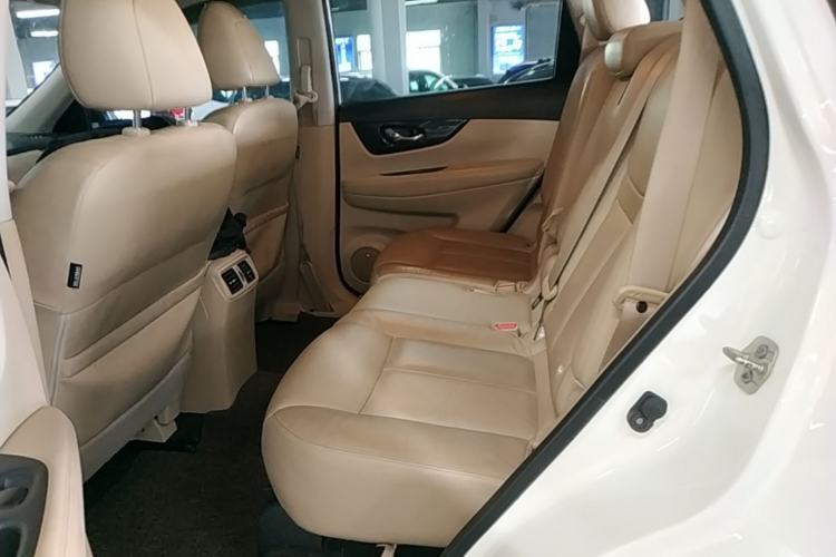 Used Nissan X-Trail 2020 2.5L XL ITS 3-Row CVT 4WD Seven-Seater Luxury Navigation Edition Left Rear Seat