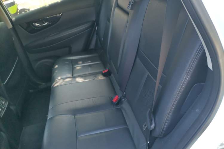 Used Nissan X-Trail 2020 2.0L XL ITS CVT 2WD SmartConnect Comfort Edition Left Rear Seat