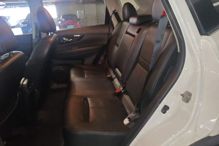 Used Nissan X-Trail 2020 2.0L XL Premium CVT 2WD SmartConnect Luxury Edition Left Rear Seat