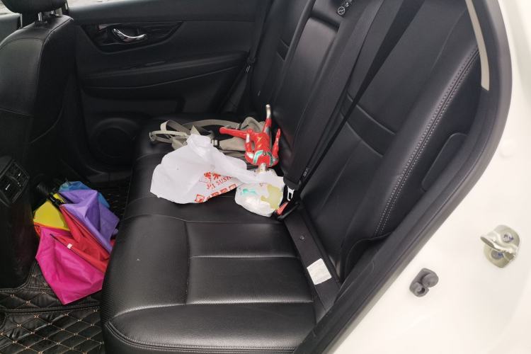 Used Nissan X-Trail 2020 2.0L XL ITS CVT 2WD SmartConnect Comfort Edition Left Rear Seat