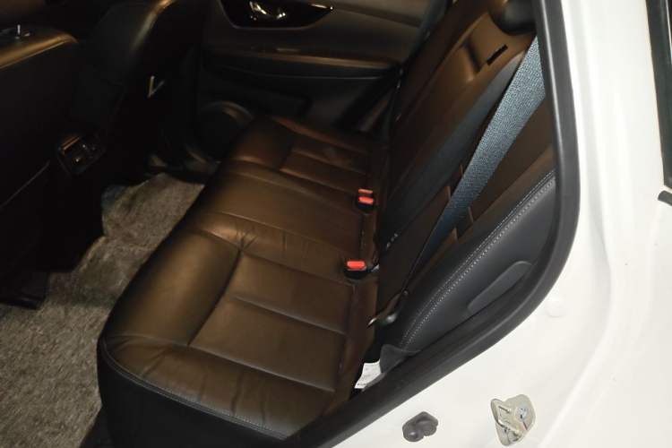 Used Nissan X-Trail 2020 2.0L XL ITS CVT 2WD SmartConnect Comfort Edition Left Rear Seat