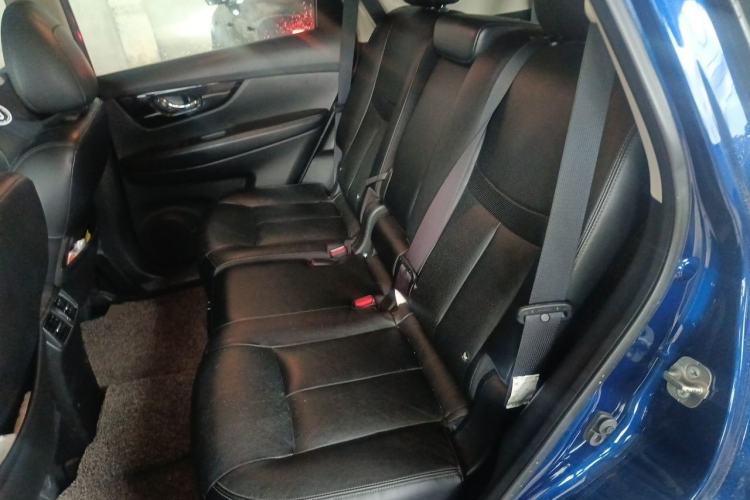 Used Nissan X-Trail 2020 2.0L XL ITS 3-Row CVT 2WD SmartConnect 7-Seater Comfort Edition Left Rear Seat