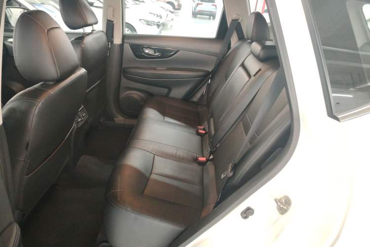 Used Nissan X-Trail 2020 2.0L XL ITS CVT 2WD SmartConnect Comfort Edition Left Rear Seat