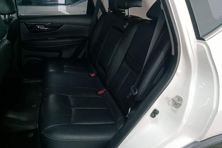 Used Nissan X-Trail 2020 2.0L XL ITS CVT 2WD SmartConnect Comfort Edition Left Rear Seat