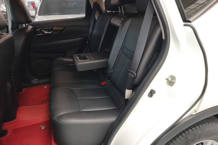 Used Nissan X-Trail 2020 2.0L XL Premium CVT 2WD SmartConnect Luxury Edition Left Rear Seat