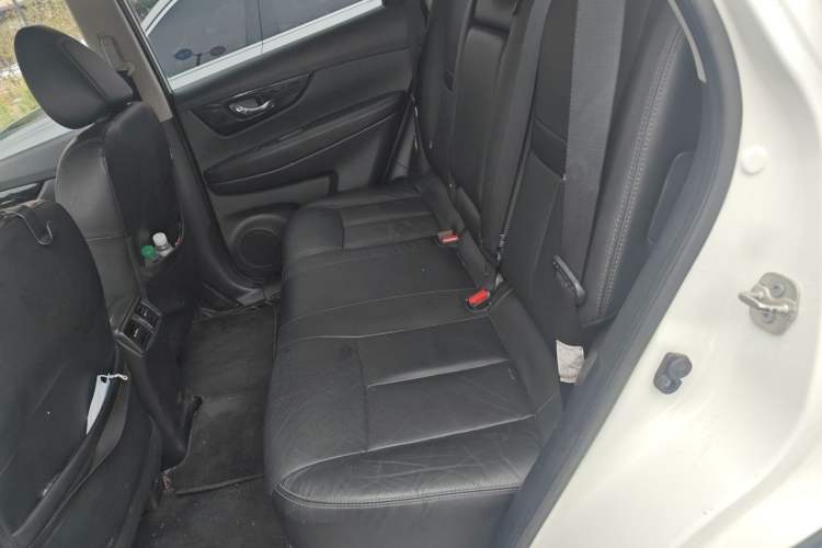 Used Nissan X-Trail 2020 2.0L XL Premium CVT 2WD SmartConnect Luxury Edition Left Rear Seat