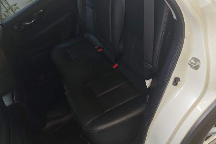 Used Nissan X-Trail 2020 2.0L XL ITS CVT 2WD SmartConnect Comfort Edition Left Rear Seat