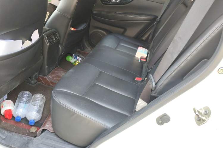 Used Nissan X-Trail 2020 2.5L XL ITS CVT 4WD Deluxe Navigation Edition Left Rear Seat