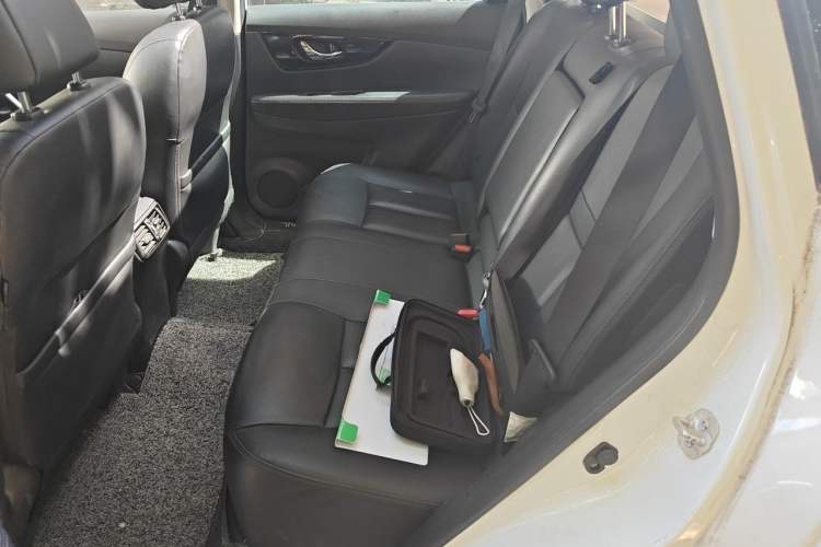 Used Nissan X-Trail 2020 2.0L XL Premium CVT 2WD SmartConnect Luxury Edition Left Rear Seat