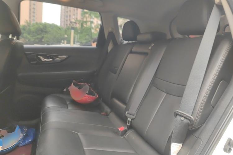 Used Nissan X-Trail 2020 2.0L XL Premium CVT 2WD SmartConnect Luxury Edition Left Rear Seat