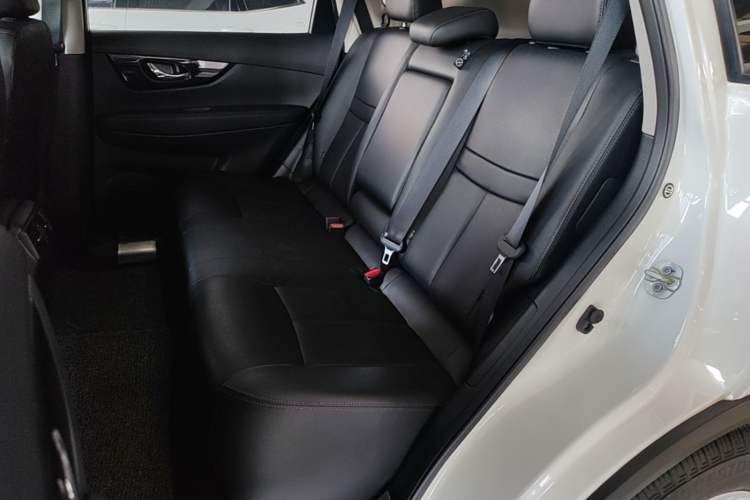 Used Nissan X-Trail 2020 2.0L XL ITS CVT 2WD SmartConnect Comfort Edition Left Rear Seat