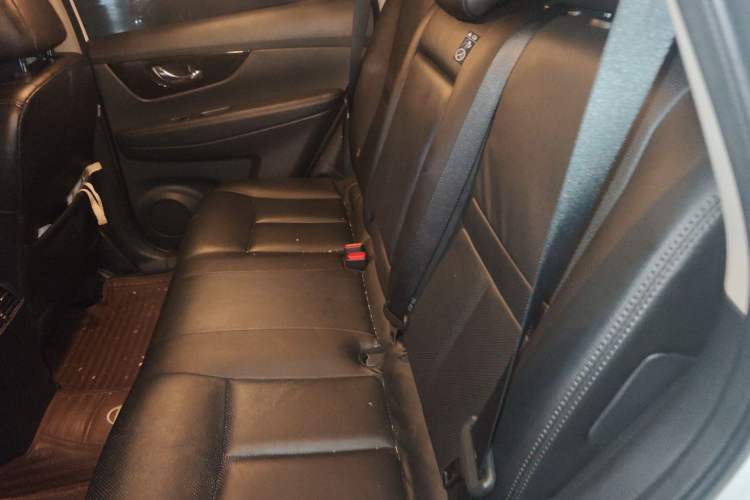 Used Nissan X-Trail 2020 2.0L XL ITS CVT 2WD SmartConnect Comfort Edition Left Rear Seat