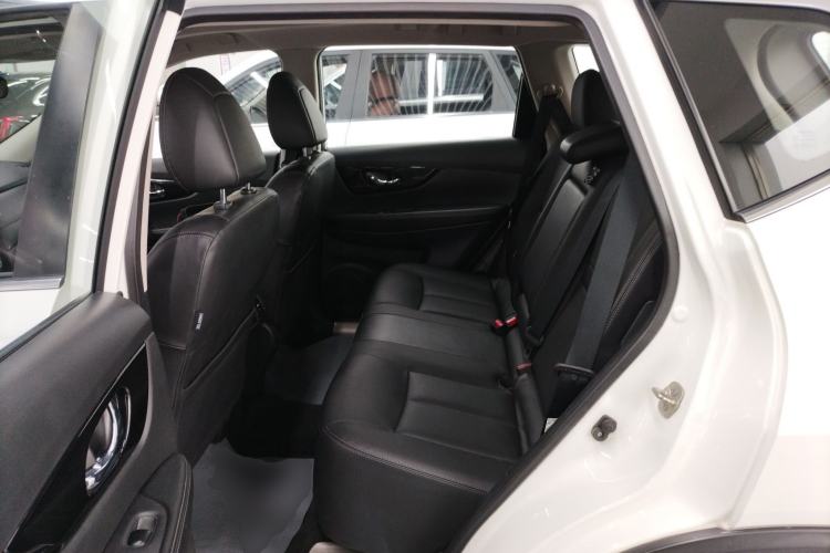 Used Nissan X-Trail 2020 2.0L XL ITS CVT 2WD SmartConnect Comfort Edition Left Rear Seat