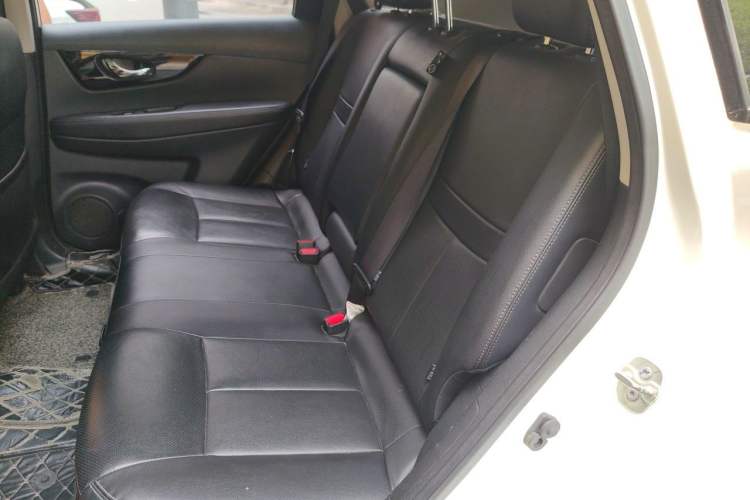 Used Nissan X-Trail 2020 2.0L XL Premium CVT 2WD SmartConnect Luxury Edition Left Rear Seat