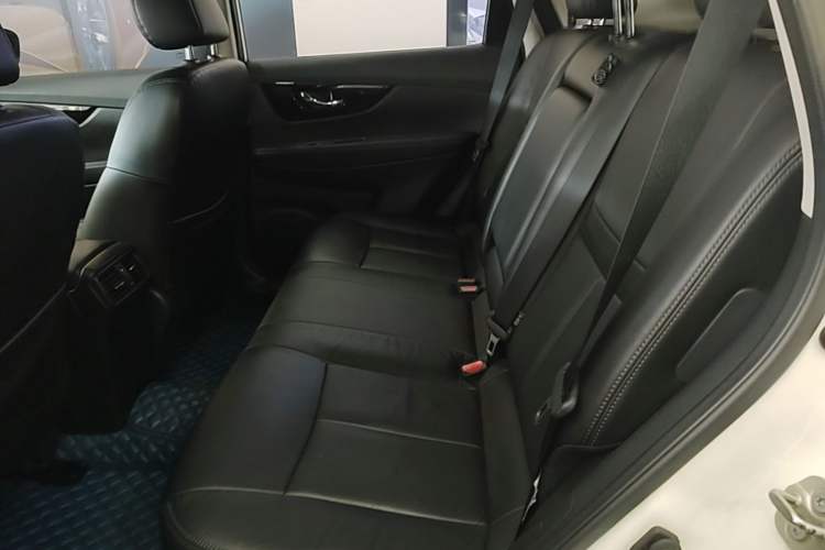 Used Nissan X-Trail 2020 2.0L XL ITS CVT 2WD SmartConnect Comfort Edition Left Rear Seat