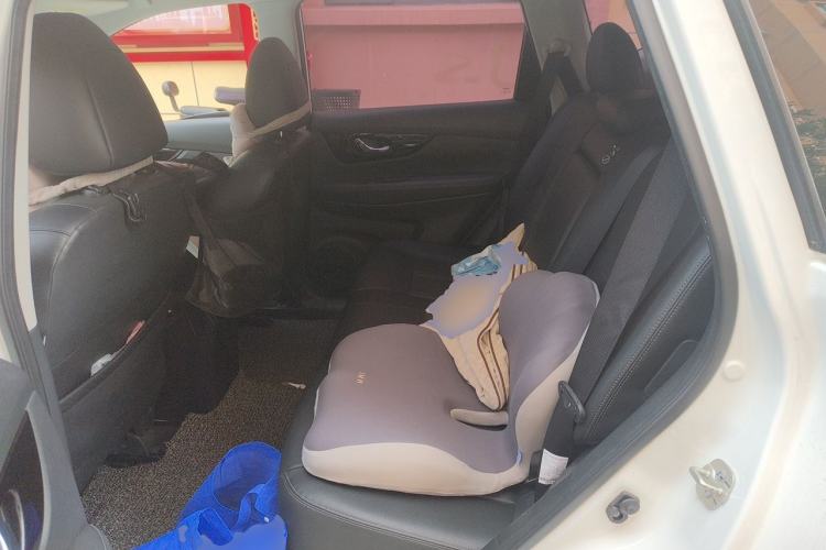 Used Nissan X-Trail 2020 2.0L XL ITS CVT 2WD SmartConnect Comfort Edition Left Rear Seat