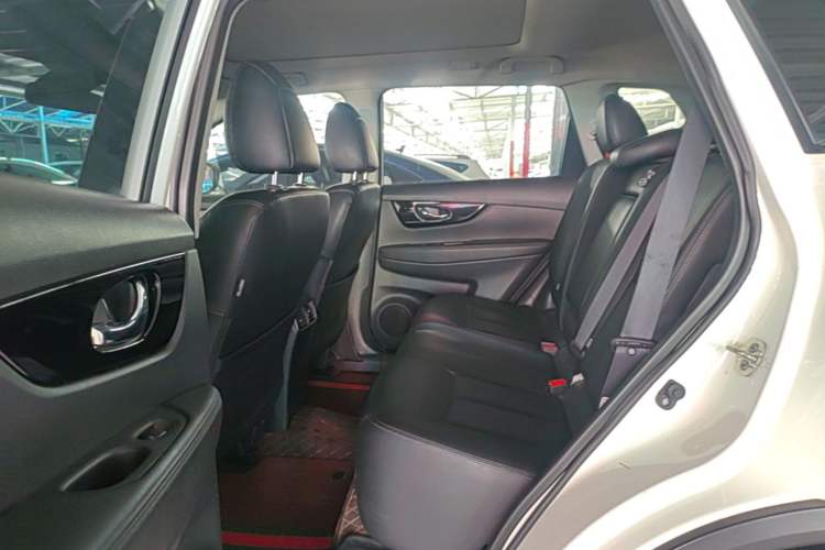 Used Nissan X-Trail 2020 2.0L XL ITS CVT 2WD SmartConnect Comfort Edition Left Rear Seat