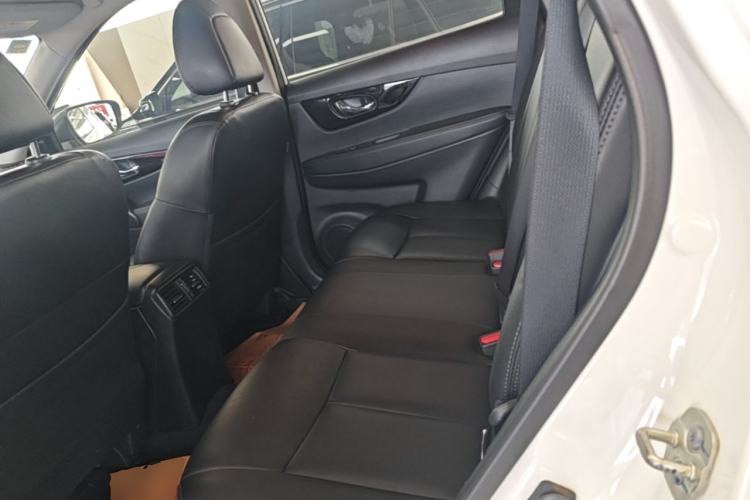Used Nissan X-Trail 2020 2.0L XL ITS CVT 2WD SmartConnect Comfort Edition Left Rear Seat