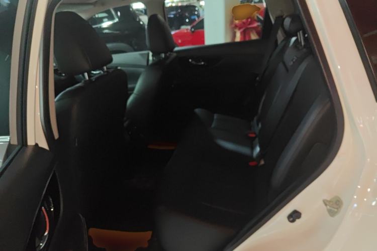 Used Nissan X-Trail 2020 2.0L XL ITS CVT 2WD SmartConnect Comfort Edition Left Rear Seat