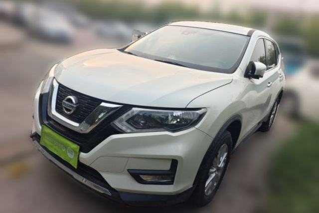 Nissan X-Trail 2020 2.0L XL ITS CVT 2WD SmartConnect Comfort Edition مستعملة