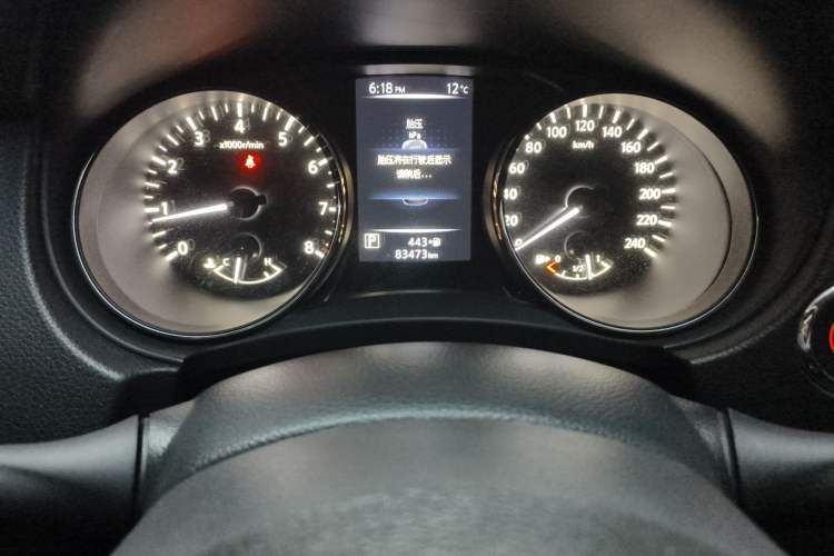 Used Nissan X-Trail 2020 2.0L XL ITS 3-Row CVT 2WD SmartConnect 7-Seater Comfort Edition Odometer Close Up