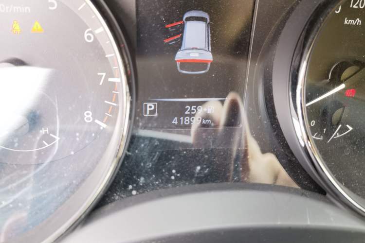 Used Nissan X-Trail 2020 2.0L XL ITS CVT 2WD SmartConnect Comfort Edition Odometer Close Up