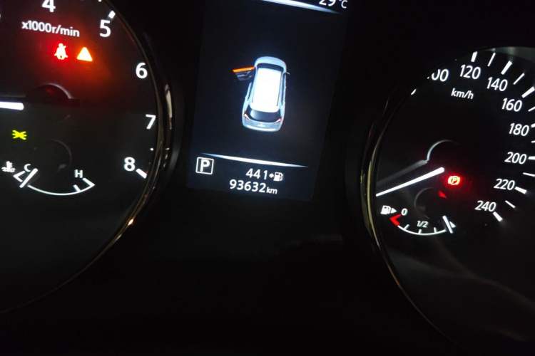 Used Nissan X-Trail 2020 2.0L XL Premium CVT 2WD SmartConnect Luxury Edition Odometer Close Up