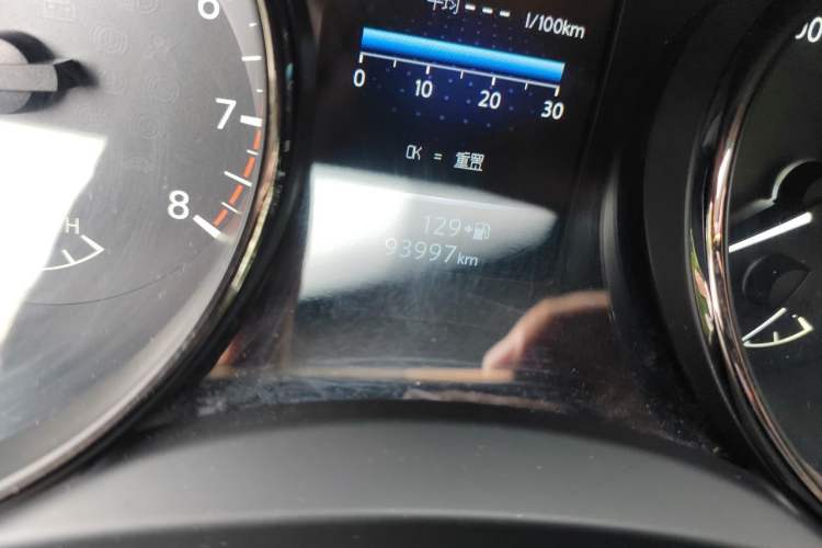 Used Nissan X-Trail 2020 2.5L XL ITS CVT 4WD Deluxe Navigation Edition Odometer Close Up