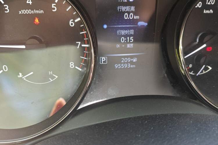 Used Nissan X-Trail 2020 2.0L XL Premium CVT 2WD SmartConnect Luxury Edition Odometer Close Up