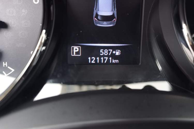 Used Nissan X-Trail 2020 2.5L XL ITS CVT 4WD Deluxe Navigation Edition Odometer Close Up