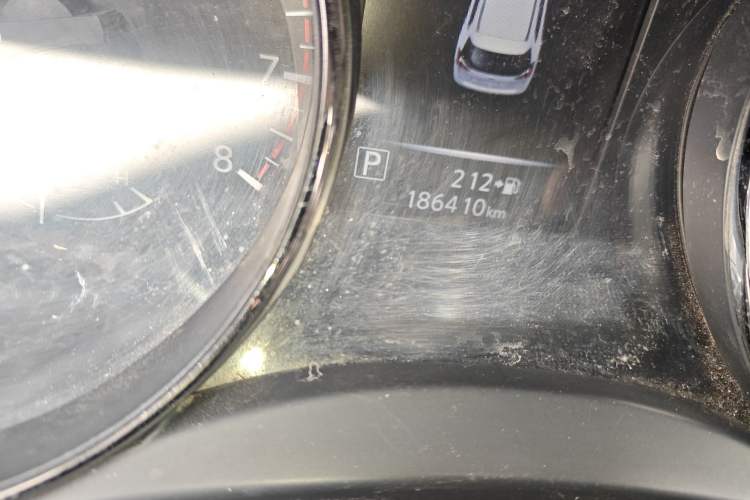 Used Nissan X-Trail 2020 2.5L XL ITS CVT 4WD Deluxe Navigation Edition Odometer Close Up