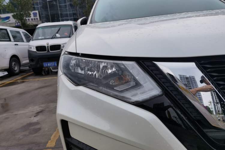 Used Nissan X-Trail 2020 2.0L XL ITS CVT 2WD SmartConnect Comfort Edition Right Front Headlight