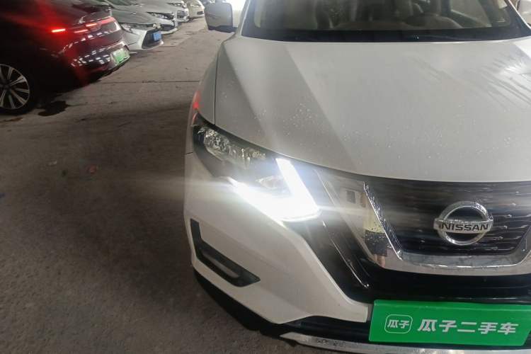 Used Nissan X-Trail 2020 2.0L XL ITS 3-Row CVT 2WD SmartConnect 7-Seater Comfort Edition Right Front Headlight
