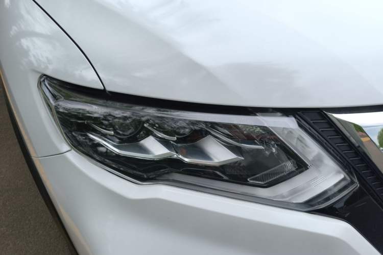 Used Nissan X-Trail 2020 2.5L XL ITS CVT 4WD Deluxe Navigation Edition Right Front Headlight